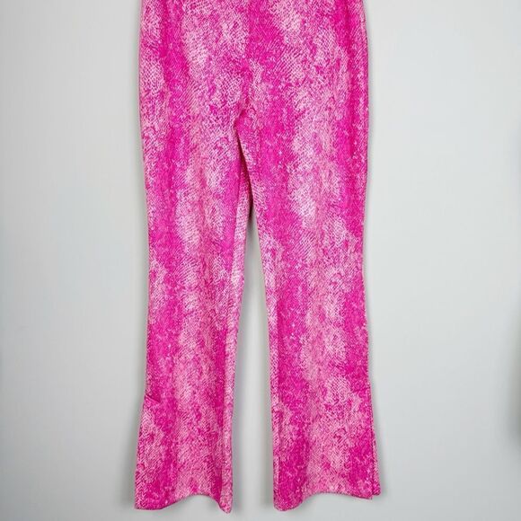URBAN OUTFITTERS | NEW Vivica Soft Faux Suede Pink Snake Print Women’s Size 4 - Picture 3 of 12